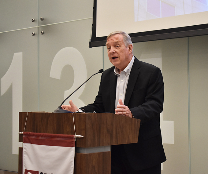 ee-durbin-podium